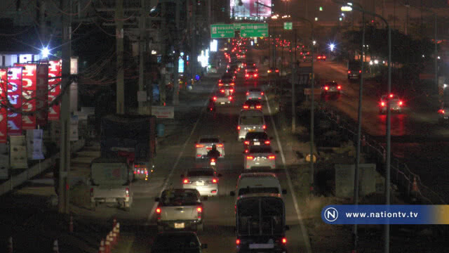 ถ.มิตรภาพค่ำนี้เริ่มเบาบาง บายพาส-ริมลำตะคองยังหนาแน่น