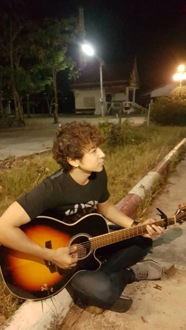 "บิว" พงศ์พิพัฒน์ ร้องเพลงในวัดเจอดี!! 