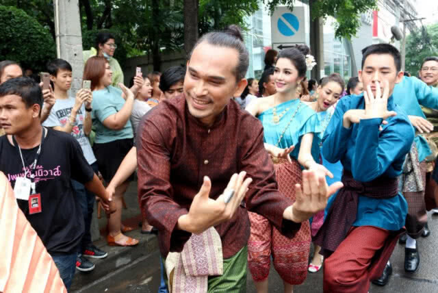 แฮปปี้เอนดิ้ง! "ออเจ้า" กระตุ้น "ต่อมไทย" รอดทั้งแผ่นดิน!