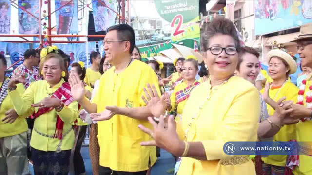 สรงน้ำพระพุทธพระลับเปิดเวทีรำวงสงกรานต์ขอนแก่น