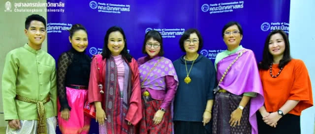 "ดราม่า"เกิดแล้วดับยาก!
ละครจบ คนไม่จบ
ทีมรอมแพง vs ทีมแอนตี้รอมแพง