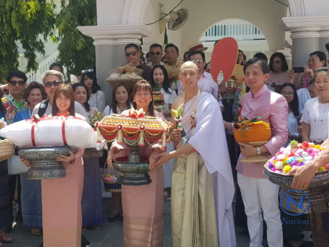 "กั้ง วรกร"เข้าพิธีอุปสมบท
ได้รับฉายาทางธรรม"อาภากโร" ผู้ทำแสงสว่าง