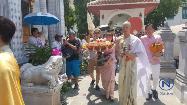 "กั้ง วรกร"เข้าพิธีอุปสมบท
ได้รับฉายาทางธรรม"อาภากโร" ผู้ทำแสงสว่าง