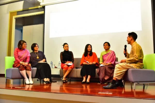 "ดราม่า"เกิดแล้วดับยาก!
ละครจบ คนไม่จบ
ทีมรอมแพง vs ทีมแอนตี้รอมแพง