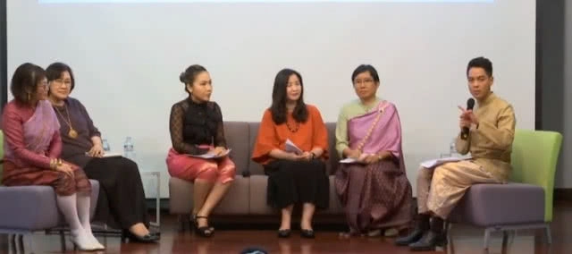 "ดราม่า"เกิดแล้วดับยาก!
ละครจบ คนไม่จบ
ทีมรอมแพง vs ทีมแอนตี้รอมแพง