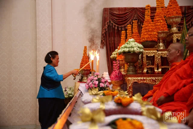 สมเด็จพระเทพฯ เสด็จฯ งานสงกรานต์สถานทูตลาว