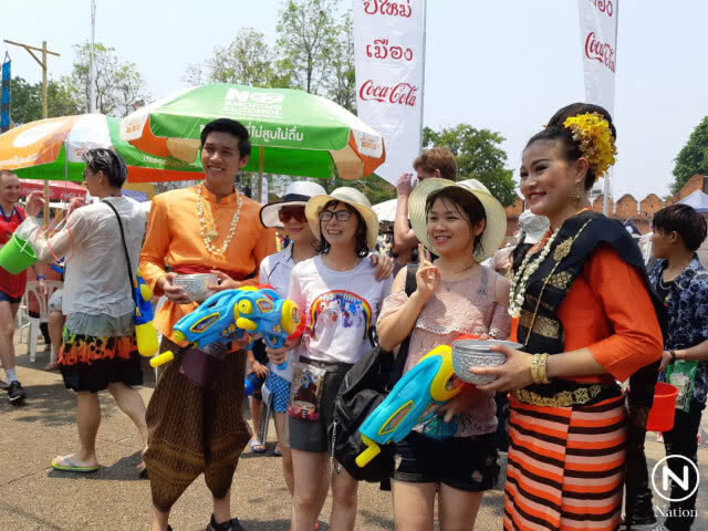 เชียงใหม่ คึกคัก! ตร.ดูแลความปลอดภัยเข้ม ไร้กังวล