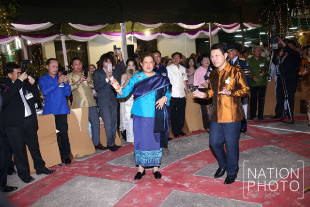 สมเด็จพระเทพฯ ทรงร่วมรำวงในงานสบายดีปีใหม่ลาว ประจำปี 2561