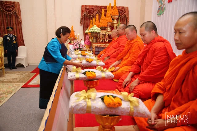 สมเด็จพระเทพฯ เสด็จฯ งานสงกรานต์สถานทูตลาว