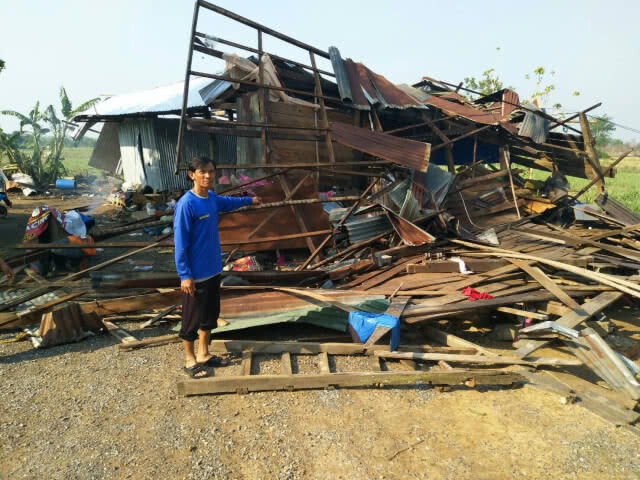 เร่งสำรวจความเสียหายและช่วยเหลือชาวบ้านไร้ที่พักพิงจากพายุฤดูร้อน
