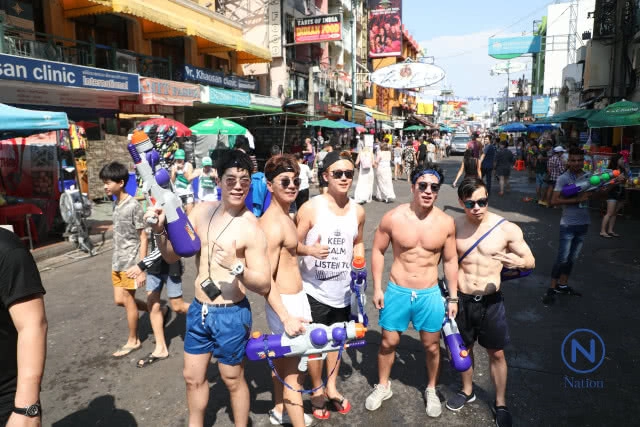 "เล่นน้ำ"สงกรานต์อย่าเลยเถิด 
"อ่านก่อน"ออกจากบ้าน