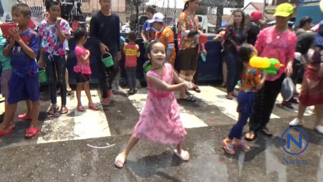 "น้องลูกน้ำ" 6 ขวบเต้นได้พลิ้วมาก ๆ สงกรานต์พิษณุโลก