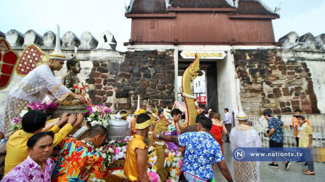 ชาวโคราชพร้อมใจร่วม "แห่พระขอฝน"