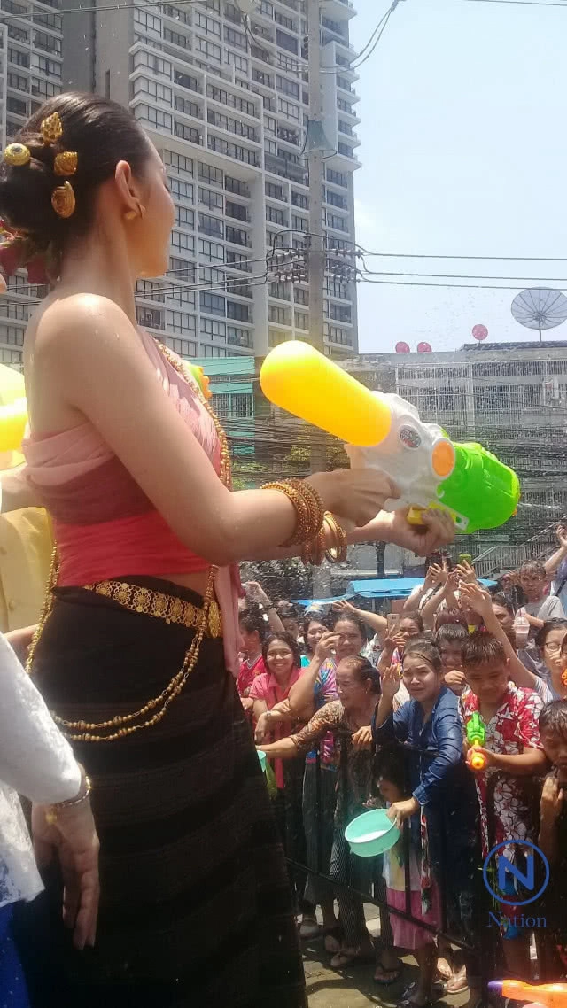 ใช่ไหม! "เวียร์"ตะลึงฉากจูบ "เบลล่า" ในละคร