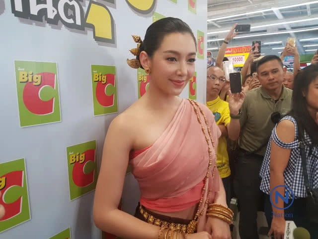 ใช่ไหม! "เวียร์"ตะลึงฉากจูบ "เบลล่า" ในละคร