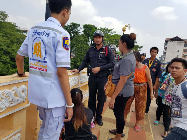 สาวเบญจเพสป่วยซึมเศร้า หลังพ่อตายตกงาน ครอบครัวไม่เข้าใจ