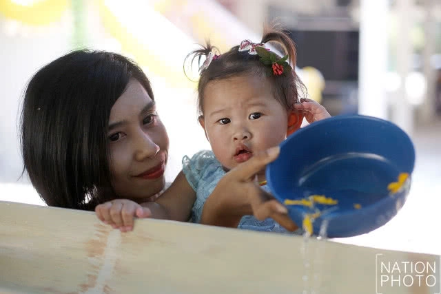 สงกรานต์บ้านมอญ แห่งเดียวในอยุธยา