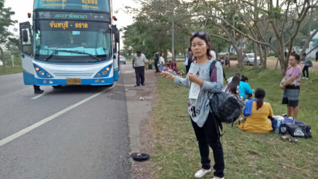 เริ่มเดินทางกลับ โชว์เฟอร์รถทัวร์หลับใน หวิดตายหมู่!