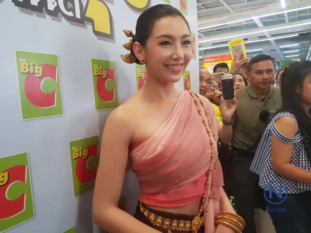 ใช่ไหม! "เวียร์"ตะลึงฉากจูบ "เบลล่า" ในละคร