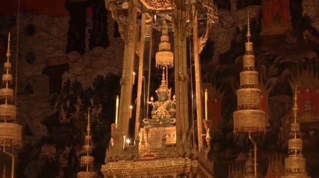 สมเด็จพระเจ้าอยู่หัว ทรงบำเพ็ญพระราชกุศลพระราชพิธีสงกรานต์ 2561