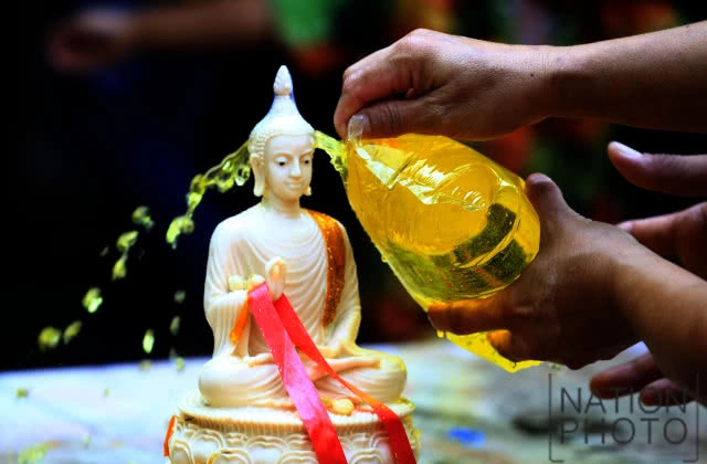 15 เมษายน "วันเถลิงศก"