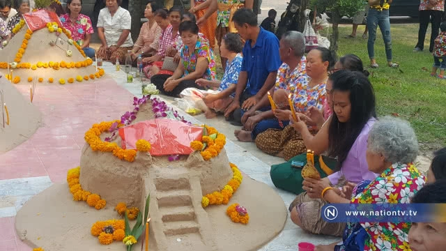 วัดโคกมะกอกจัดฉลองพระเจดีย์ทราย