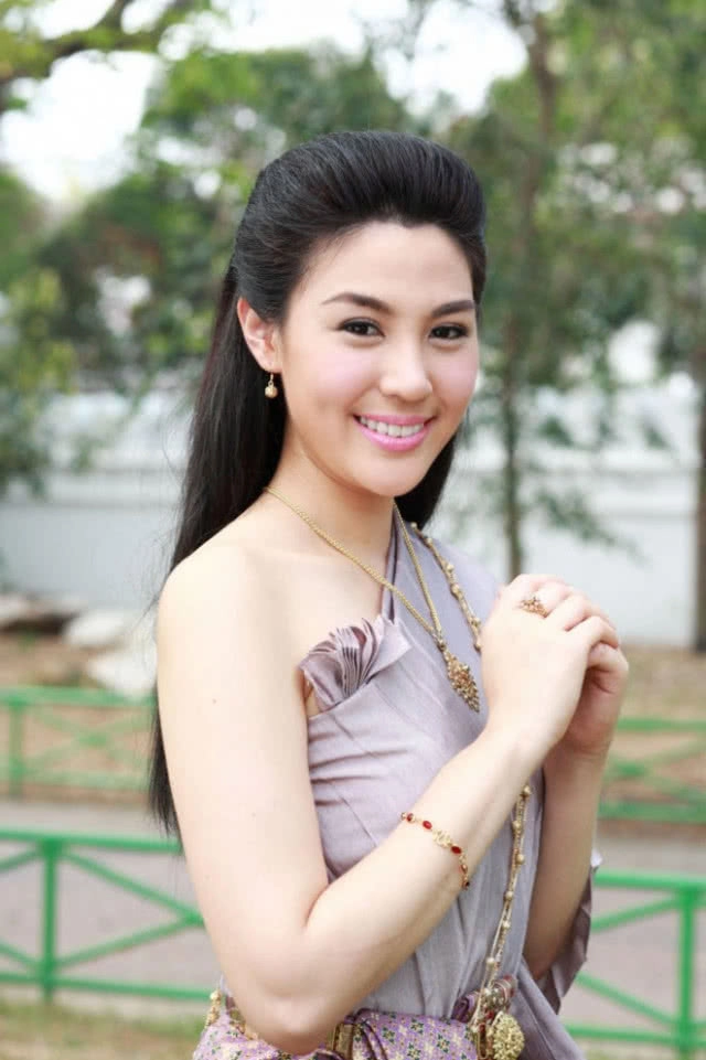 สละโสดอีกคนแล้ว!!! 'สายไหม' นางเอกช่อง 3 ตกลงแต่งงาน