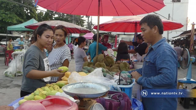 เป็นเพียงคนธรรมดา !! พ่อเด็กเปิดใจหลังคลิปสาดน้ำใส่รถป้ายแดง