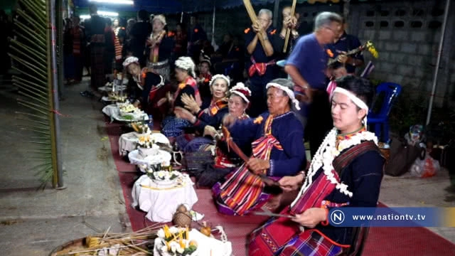 "ตุ้มโฮมหมอเหยาชนเผ่าผู้ไท" ส่งท้ายสงกรานต์