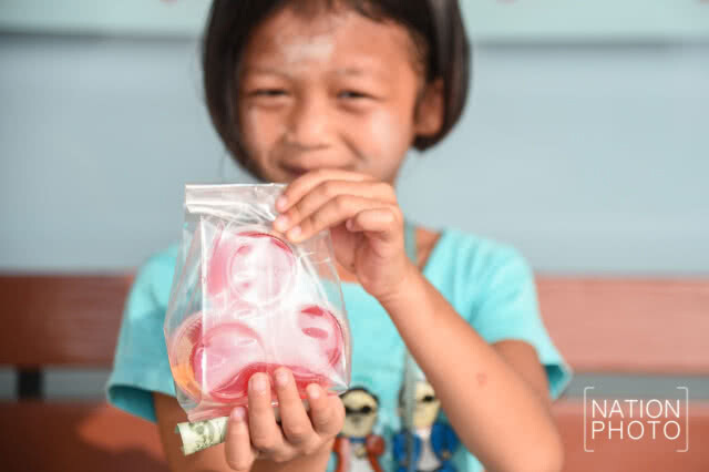 สงกรานต์ของเด็กน้อย