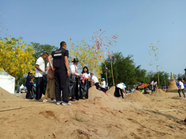 ครั้งแรกของไทย! กิจกรรม Plogging เก็บขยะ ณ เกาะกลางแม่น้ำปิง