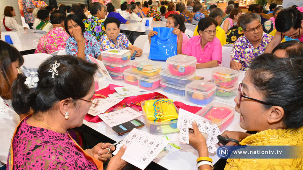 ผู้สูงวัย ได้บรรจุงานแล้วเกือบ 900 ราย ในช่วง 6 เดือน ผู้สูงวัย ได้บรรจุงานแล้วเกือบ 900 ราย ในช่วง 6 เดือน