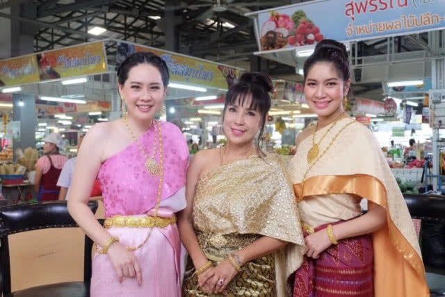 "แม่ปริก"  เปิดใจทั้งน้ำตา
เล่าถึงความรักที่ผิดพลาด
จนทำให้"พ่อ"เสียชีวิต