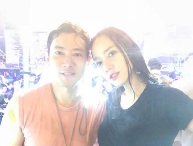 (คลิป) การเล่นสงกรานต์ครั้งแรกในรอบเกิน10 ปีของ 'อั้ม'