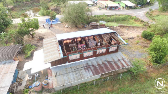 พิษณุโลก-เร่งสำรวจช่วยเหลือบ้านเสียหายถูกพายุฤดูร้อนพัดถล่ม