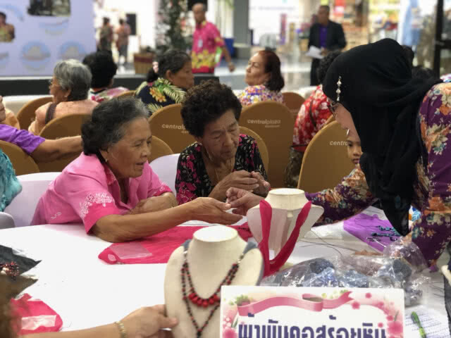 ผู้สูงวัย ได้บรรจุงานแล้วเกือบ 900 ราย ในช่วง 6 เดือน