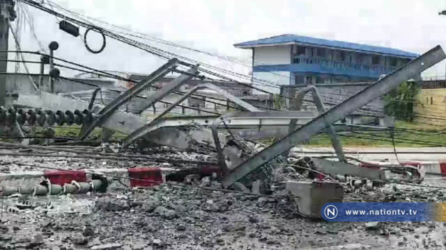 พายุฝนถล่มกรุงฯ ชาวบ้านย่านลาดกระบังอ่วม "เสาไฟฟ้าล้มระเนระนาด"