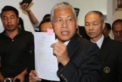 2พรรคใหญ่ซัด"บิ๊กตู่"สืบอำนาจ! ท้าเปิดหน้าสู้การเมือง