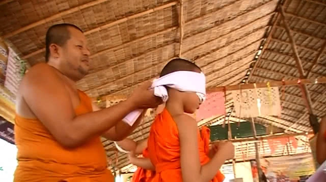 เหลือเชื่อ!! สามเณร นั่งสมาธิ เกิดญาณปิดตาทยถูกหมด