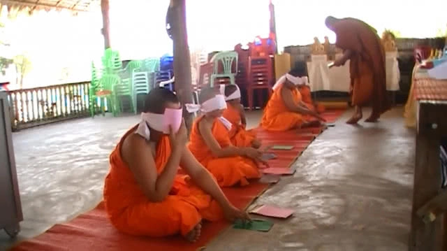 เหลือเชื่อ!! สามเณร นั่งสมาธิ เกิดญาณปิดตาทยถูกหมด