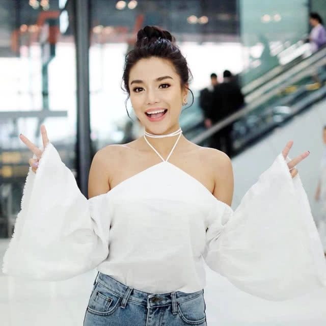 เก่งจริงแม่หญิงจันทร์วาด!! "ปราง กัญญ์ณรัณ" สีไวโอลินเพลงบุพเพฯ อวดออเจ้า