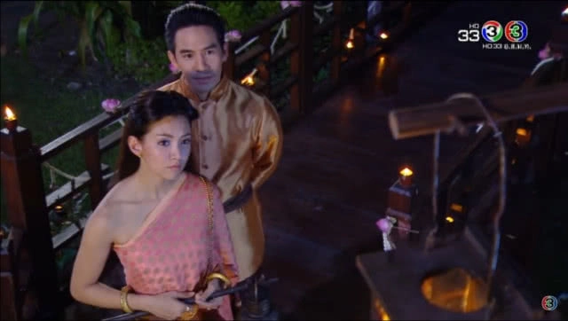 "แม่หญิงการะเกด" น้ำตาคลอ! เผยเรื่องราวสุดซึ้งของฉากชมจันทร์ใน "บุพเพสันนิวาส"