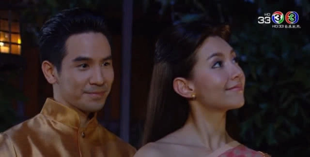 "แม่หญิงการะเกด" น้ำตาคลอ! เผยเรื่องราวสุดซึ้งของฉากชมจันทร์ใน "บุพเพสันนิวาส"