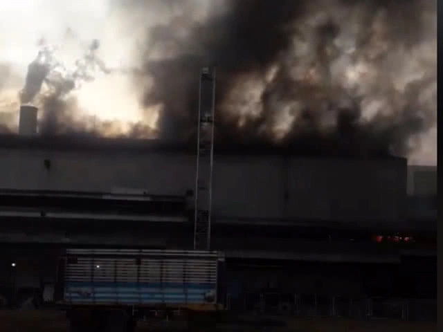 ไฟไหม้โรงงานน้ำตาลสระแก้ว เสียหายบางส่วน จนท.ปัดให้ข้อมูล