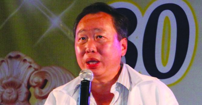 "หมื่นตู่" พาย้อนยุค ?  เกี้ยวนักการเมืองเข้าร่วมมุ้ง
