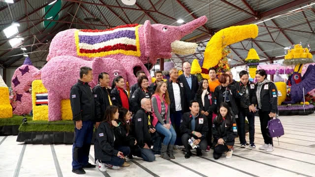 น่าภูมิใจ! "รถบุปผชาติสวนนงนุชพัทยา" นำหน้า 40 ขบวนชาติ ต่อหน้าชาวโลกที่เนเธอร์แลนด์(คลิป)