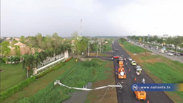 พายุฤดูร้อนถล่มกรุงเก่าเสาไฟแรงสูงล้มกว่า 30 ต้น