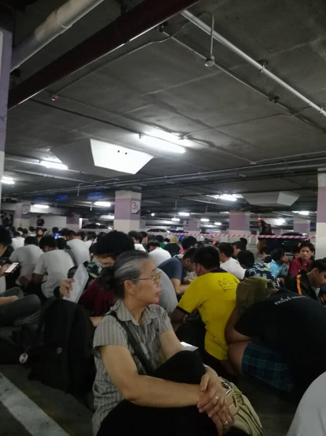 โอตะ แน่นขนัด งานจับมือ BNK48 ครั้งที่4 ที่เดอะมอลล์ บางกะปิ