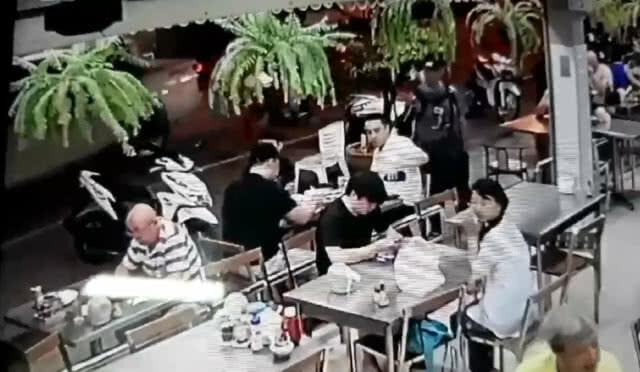 รวบแล้ว!! ชาวแอลจีเรียตระเวนลักทรัพย์ นทท.ตามร้านอาหาร