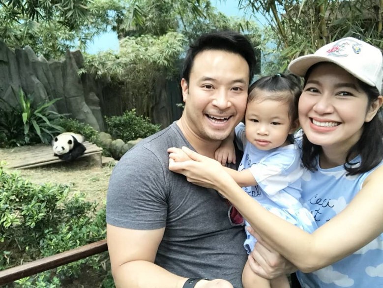สิ่งศักดิ์สิทธิ์ให้ลูก!! 'คุณพ่อมิค-คุณแม่เบนซ์' ได้ลูกคนที2